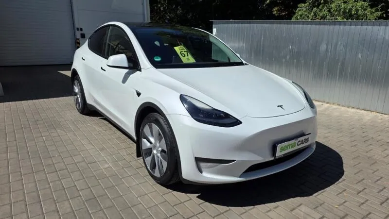 Tesla Model Y Long Range AWD DE SoH 92,4%