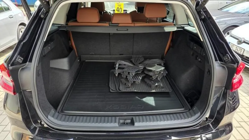 Škoda Kodiaq 2.0 TDI 142kW DSG 4x4 Exclusiv Škoda Kodiaq 2.0 TDI 142kW DSG 4x4 Exclusiv
