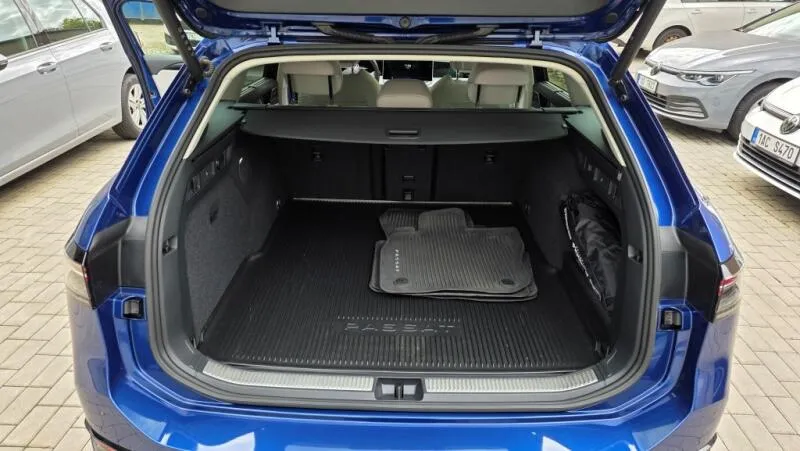Volkswagen Passat 2.0 TDI 142kW Eleg DSG záruka Volkswagen Passat 2.0 TDI 142kW Eleg DSG záruka