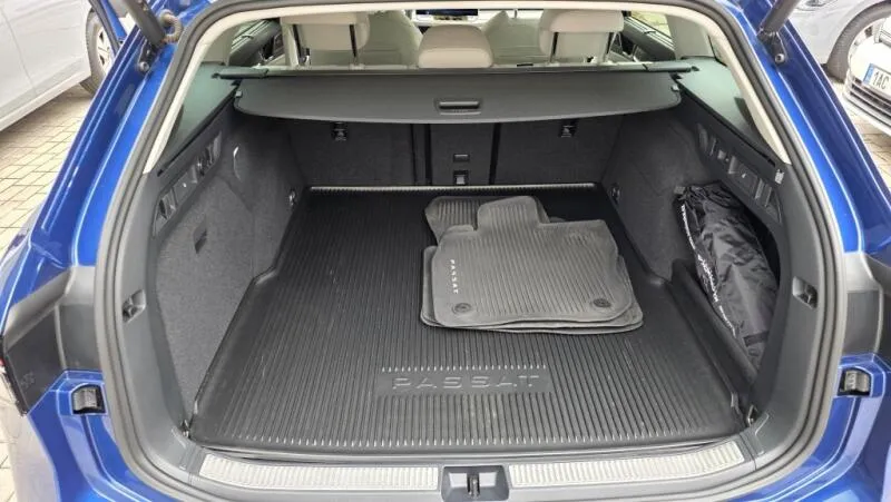 Volkswagen Passat 2.0 TDI 142kW Eleg DSG záruka Volkswagen Passat 2.0 TDI 142kW Eleg DSG záruka