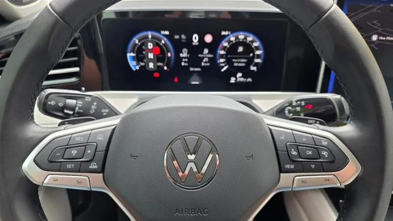 Volkswagen Passat 2.0 TDI 142kW Eleg DSG záruka Volkswagen Passat 2.0 TDI 142kW Eleg DSG záruka