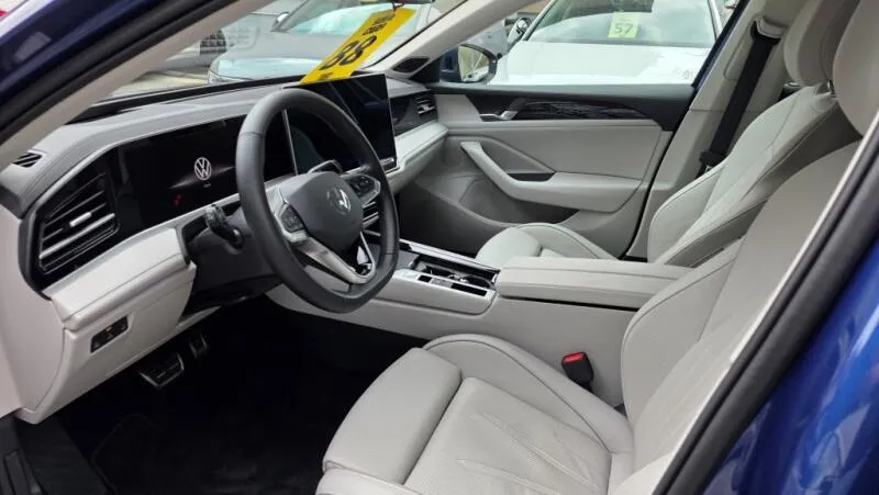 Volkswagen Passat 2.0 TDI 142kW Eleg DSG záruka Volkswagen Passat 2.0 TDI 142kW Eleg DSG záruka