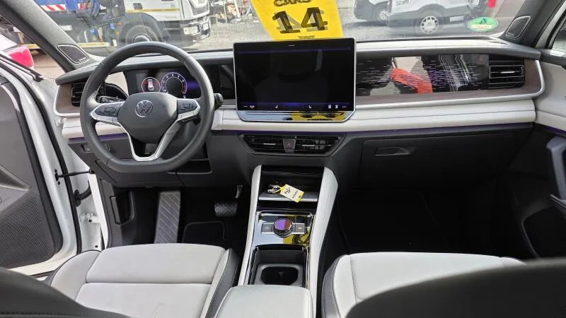 Volkswagen Tayron 2.0 TSI 150kW 4x4 DSG Eleg TZ Volkswagen Tayron 2.0 TSI 150kW 4x4 DSG Eleg TZ