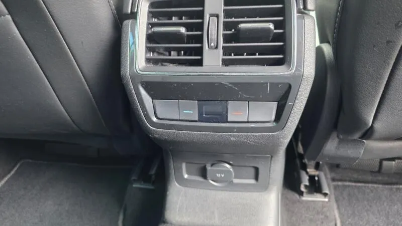 Škoda Kodiaq 2.0 TDI 140kW 4x4 DSG 7míst Škoda Kodiaq 2.0 TDI 140kW 4x4 DSG 7míst