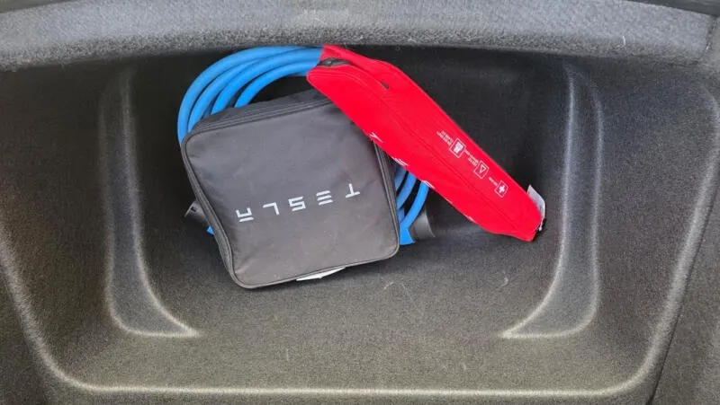 Tesla Model Y LR AWD Berlin Záruka SoH 92,9%