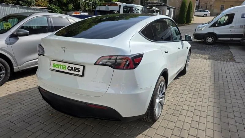 Tesla Model Y LR AWD Berlin Záruka SoH 92,9%