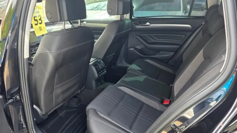 Volkswagen Passat Alltrack 2.0 TDI 147kW DSG Volkswagen Passat Alltrack 2.0 TDI 147kW DSG