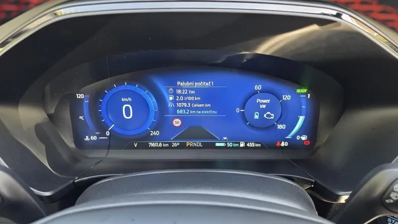 Ford Kuga 2.5i PHEV 165 kW ST-line AT TZ