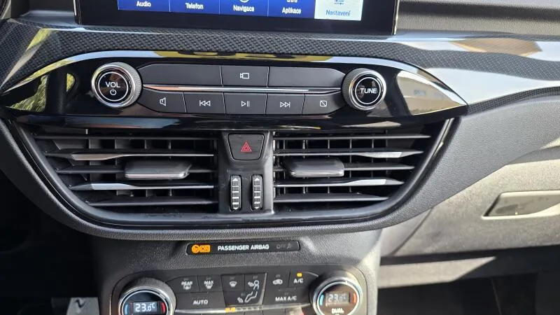 Ford Kuga 2.5i PHEV 165 kW ST-line AT TZ