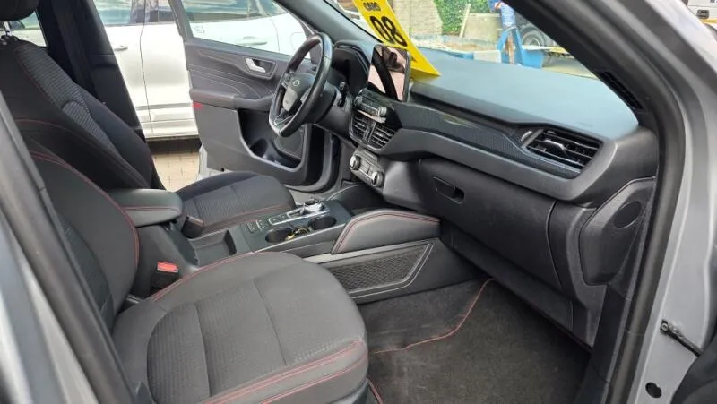 Ford Kuga 2.5i PHEV 165 kW ST-line AT TZ