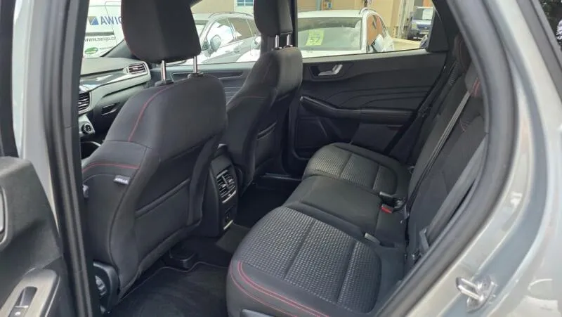Ford Kuga 2.5i PHEV 165 kW ST-line AT TZ
