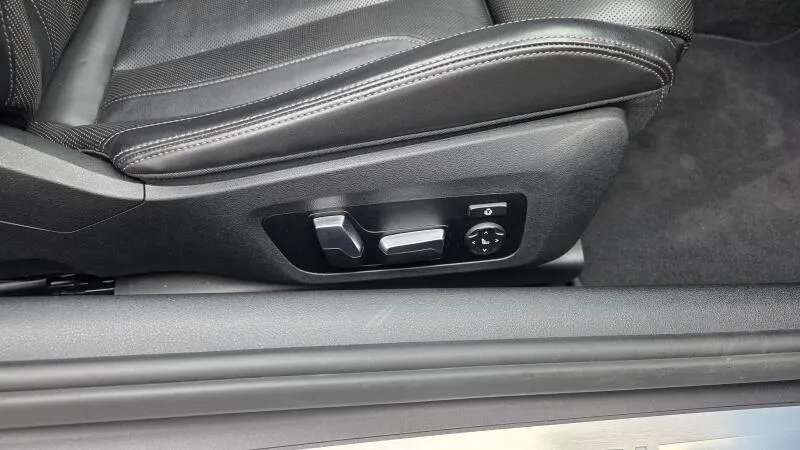 BMW Řada 8 M850i 4.4 V8 390kW xDrive AT