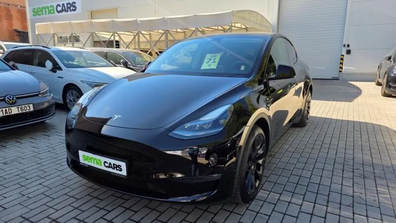 Tesla Model Y LR AWD DE Záruka SoH 93%