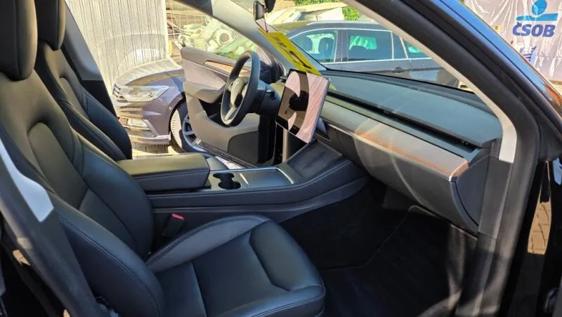 Tesla Model Y LR AWD DE Záruka SoH 93%