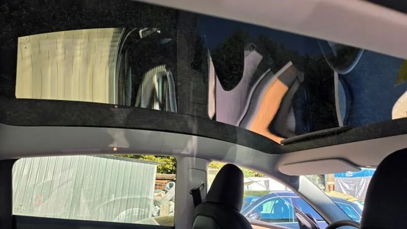 Tesla Model Y LR AWD DE Záruka SoH 93%