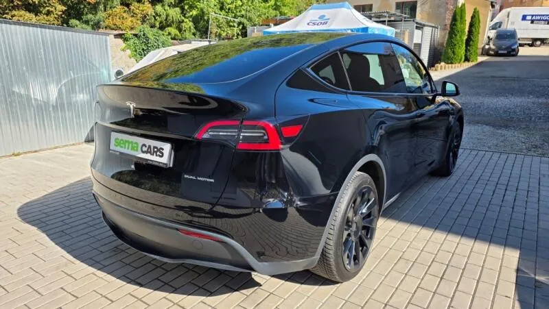 Tesla Model Y LR AWD DE Záruka SoH 93%