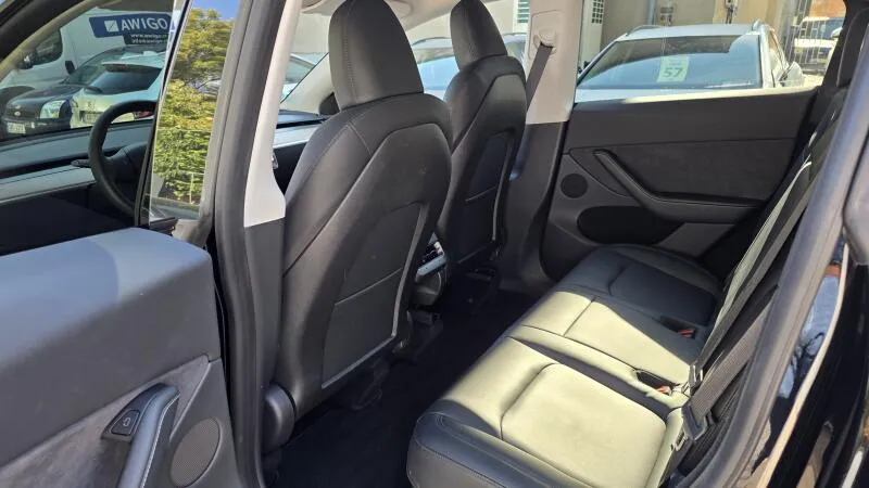 Tesla Model Y LR AWD DE Záruka SoH 93%