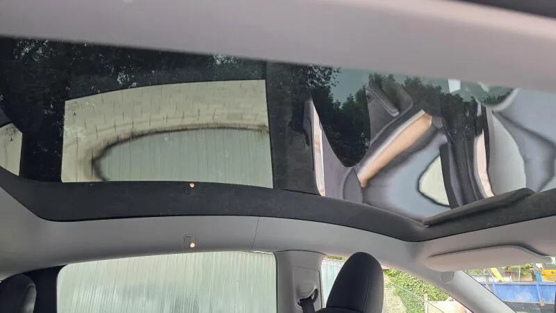 Tesla Model Y LR AWD Záruka SoH 93,2%