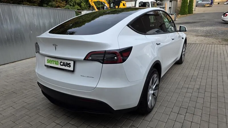 Tesla Model Y LR AWD Záruka SoH 93,2%