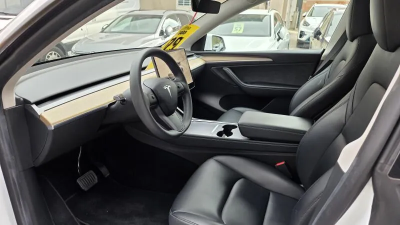 Tesla Model Y LR AWD Záruka SoH 93,2%