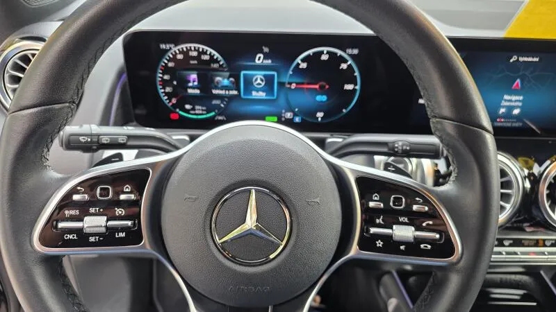 Mercedes-Benz EQB 300 4matic SoH 95,5%
