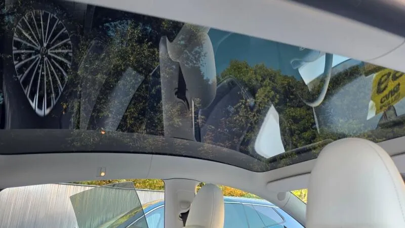 Tesla Model Y LR AWD DE Záruka SoH 92,7%