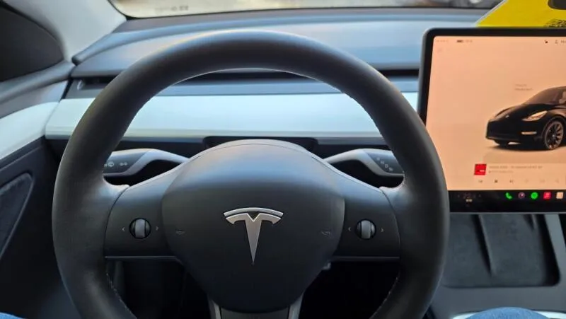 Tesla Model Y LR AWD DE Záruka SoH 92,7%