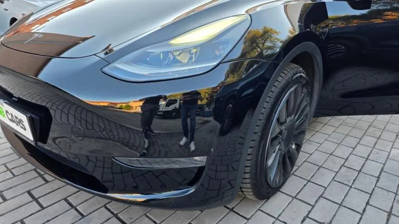 Tesla Model Y LR AWD DE Záruka SoH 92,7%