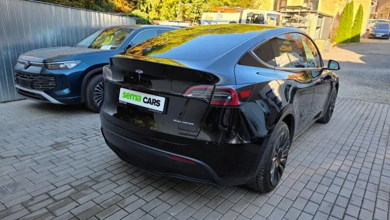 Tesla Model Y LR AWD DE Záruka SoH 92,7%