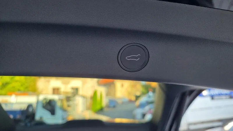Tesla Model Y LR AWD DE Záruka SoH 92,7%